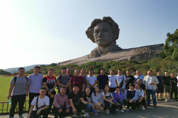 建投管線(xiàn)與戶(hù)外聯(lián)合黨支部重溫紅色記憶 、牢記使命初心