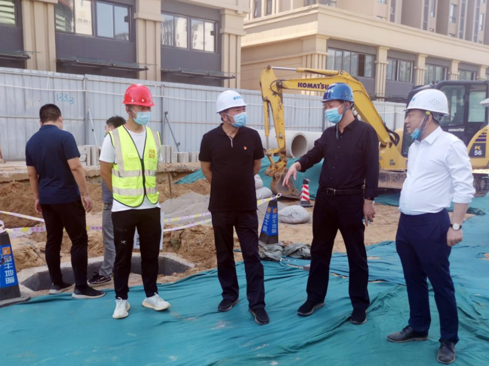 鄭州市建設投資集團“7.20”特大暴雨災害追責問(wèn)責以案促改領(lǐng)導小組到鄭州建投通訊管線(xiàn)有限公司檢查指導工作