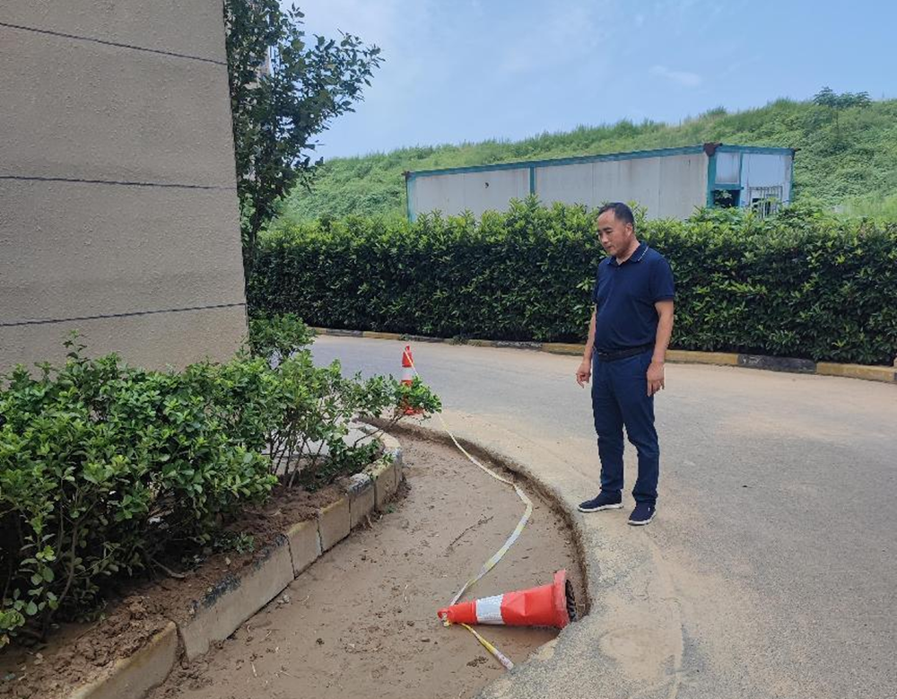 集團公司黨委委員、副總經(jīng)理祁紅軍到柳林安置區檢查督導消防整改和驗收工作